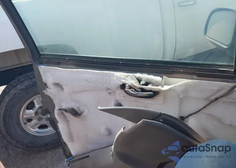 2007 Chevrolet Trailblazer Ls from USA, damaged, VIN 1GNDT13S572107739